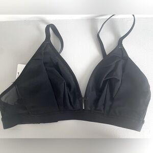 NWT Lively busty bralette size 1 (32dd-34ddd)